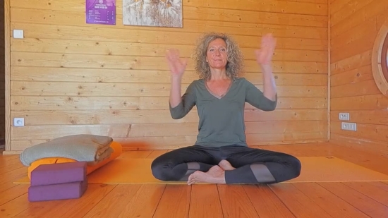 22. YIn Yoga - Trouver la joie - Méridien du coeur	avec Valérie Penet